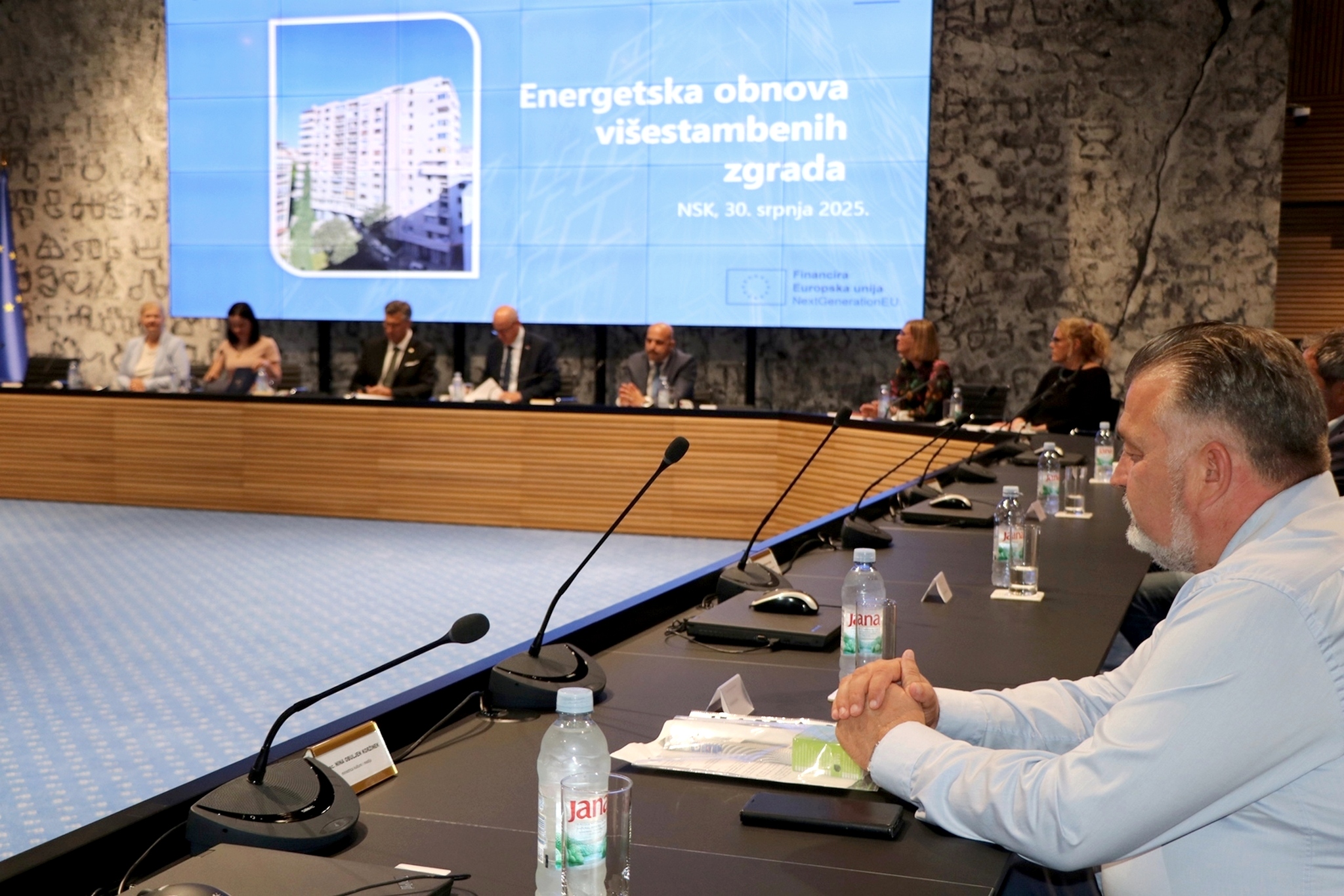Potpisani ugovori za obnovu zgrada 9 i 19 na Vijencu