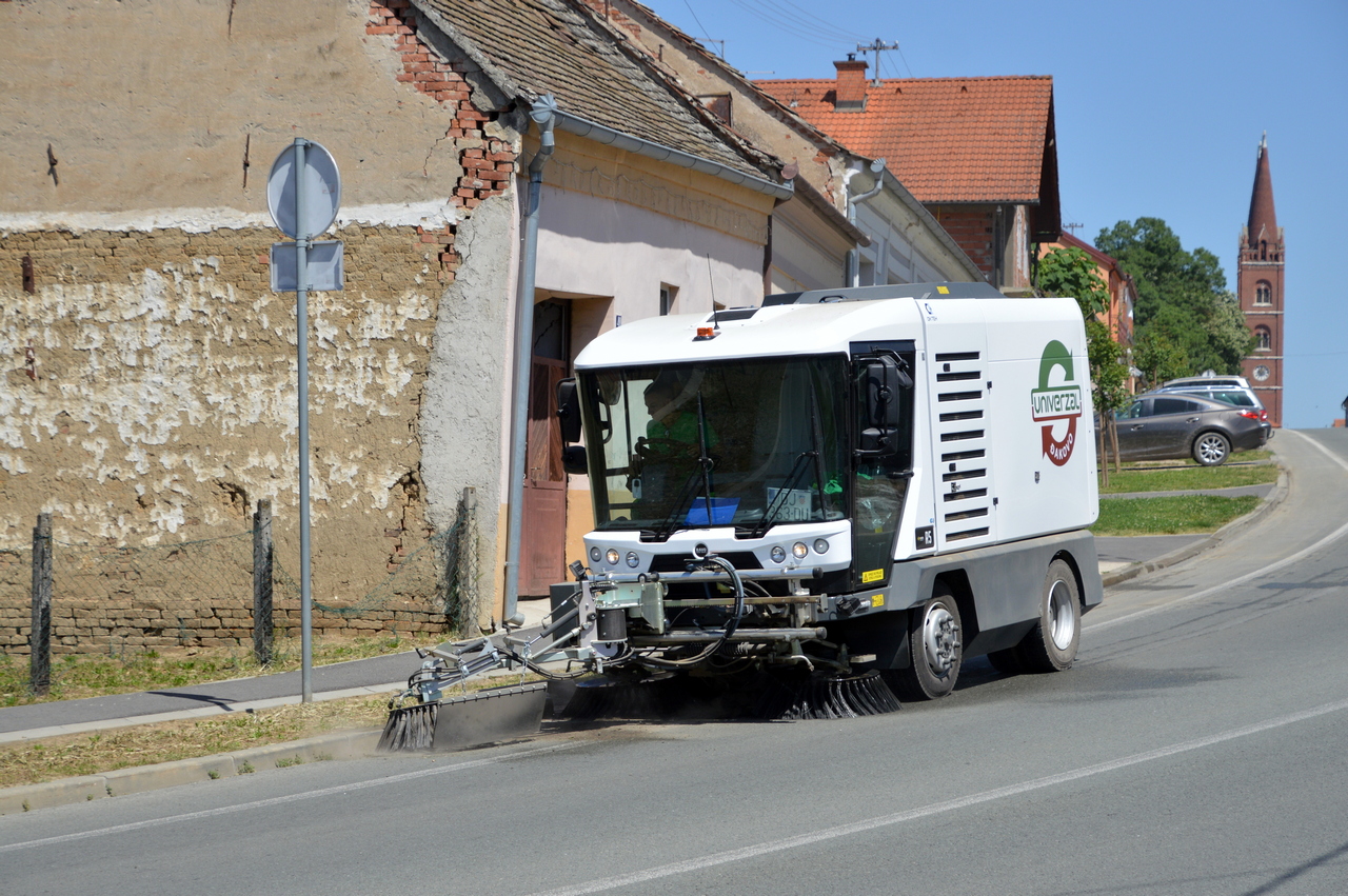 Čistilica stigla i trajno ostaje na gradskim ulicama